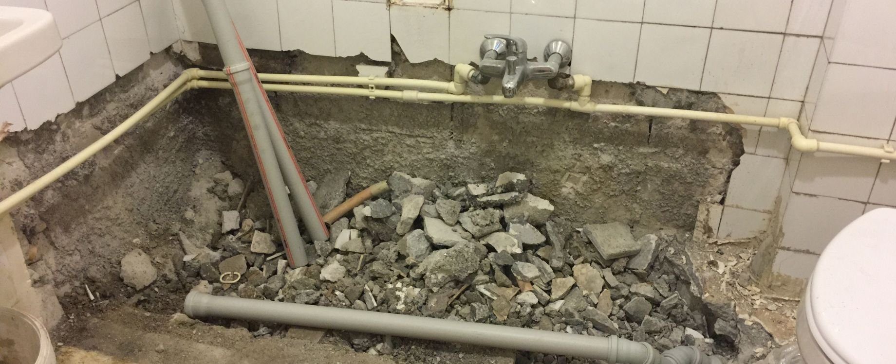 bathroom fitter near me NW11 8EL